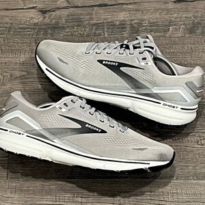 Brooks Ghost 15 Mens Size 12.5 Wide Athletic Shoes